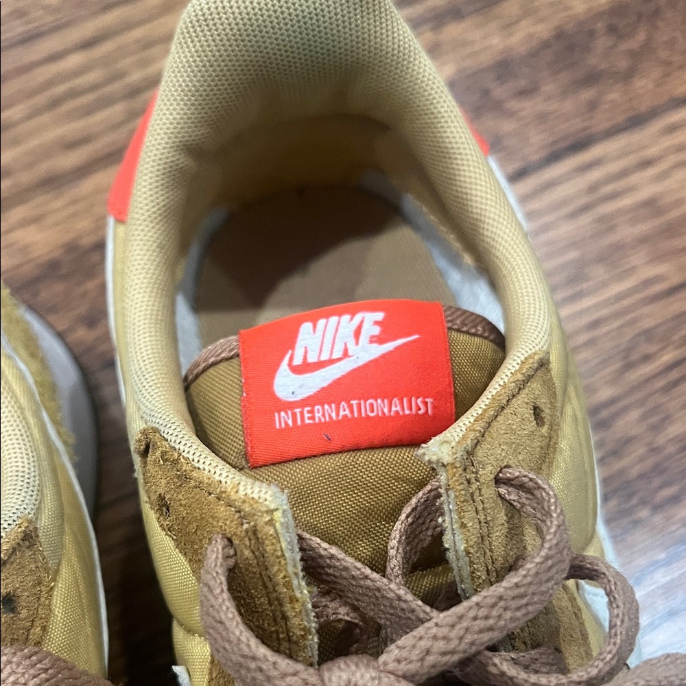 Nike internationalist Mustard and Orange Sneakers - Picture 2 of 7